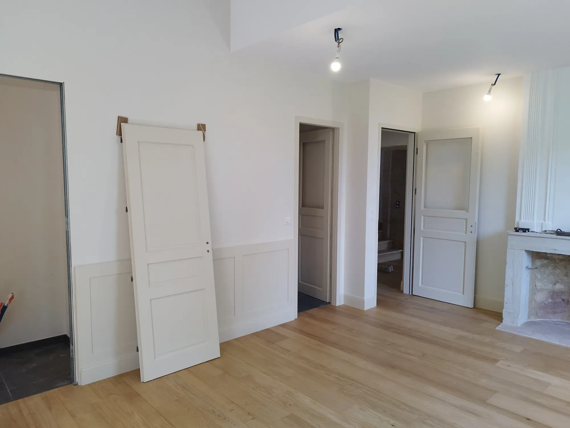 Vitrification parquet + peinture intérieure, Vézac